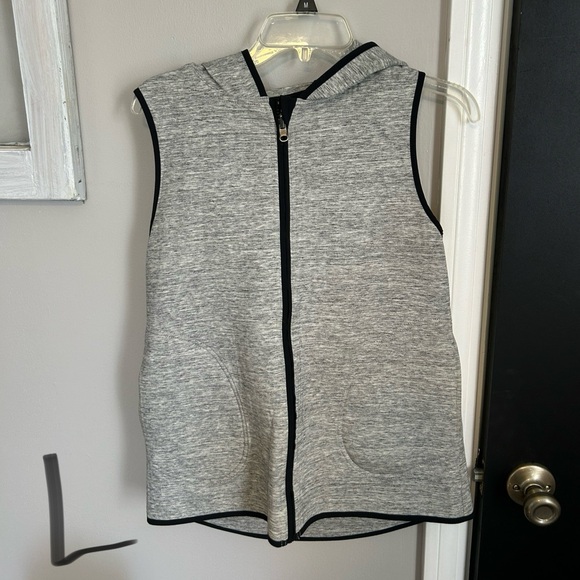 Lululemon Vest - Picture 1 of 1